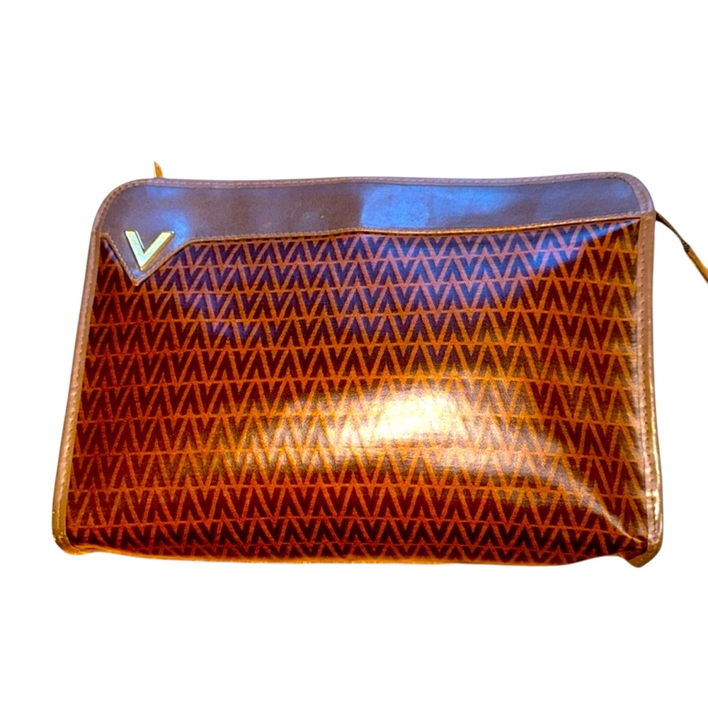 💯 Authentic Mario Valentino Clutch bag / Pouch in very good condition